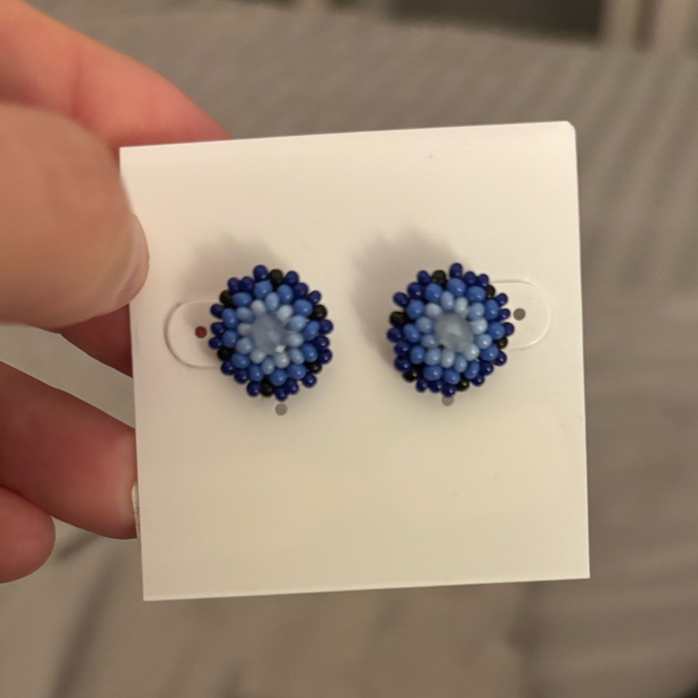 NWT Blue Beaded Stud Earrings